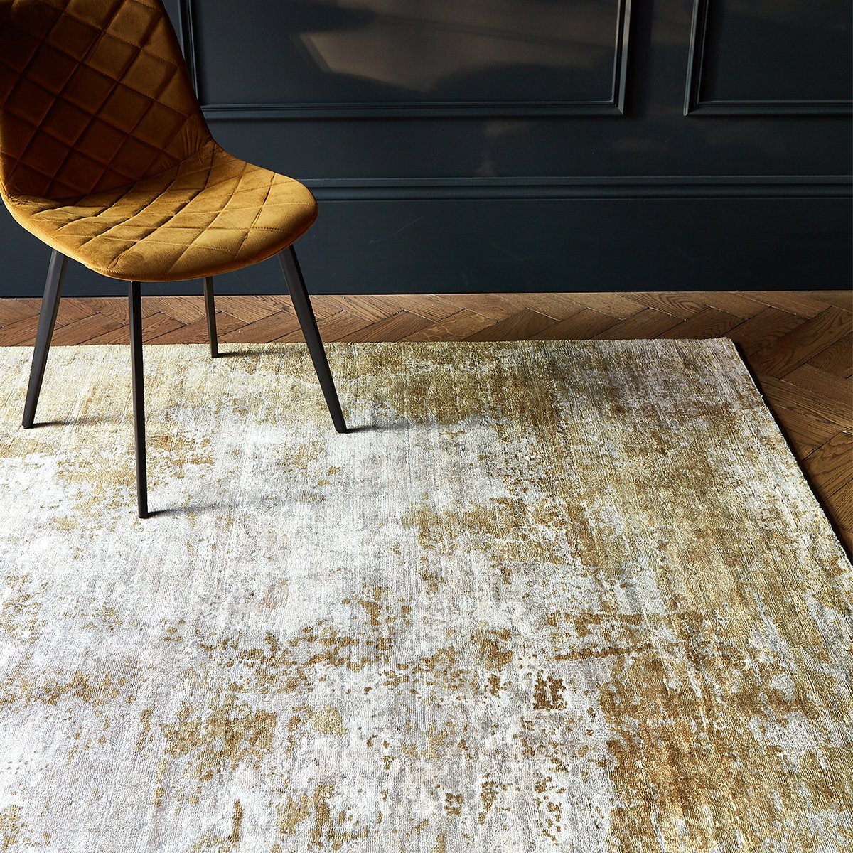 GATSBY AUTUMN ART SILK RUG LIFESTYLE